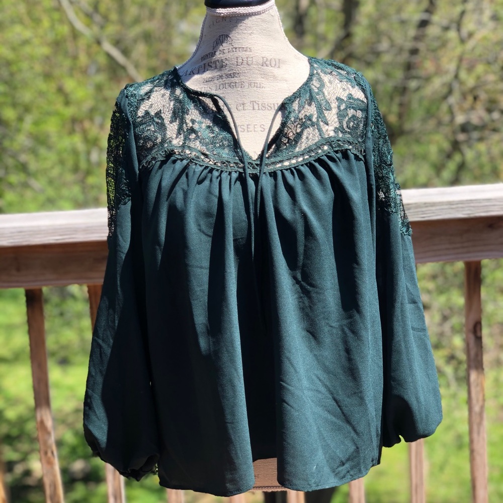 Lace green BB Dakota Blouse